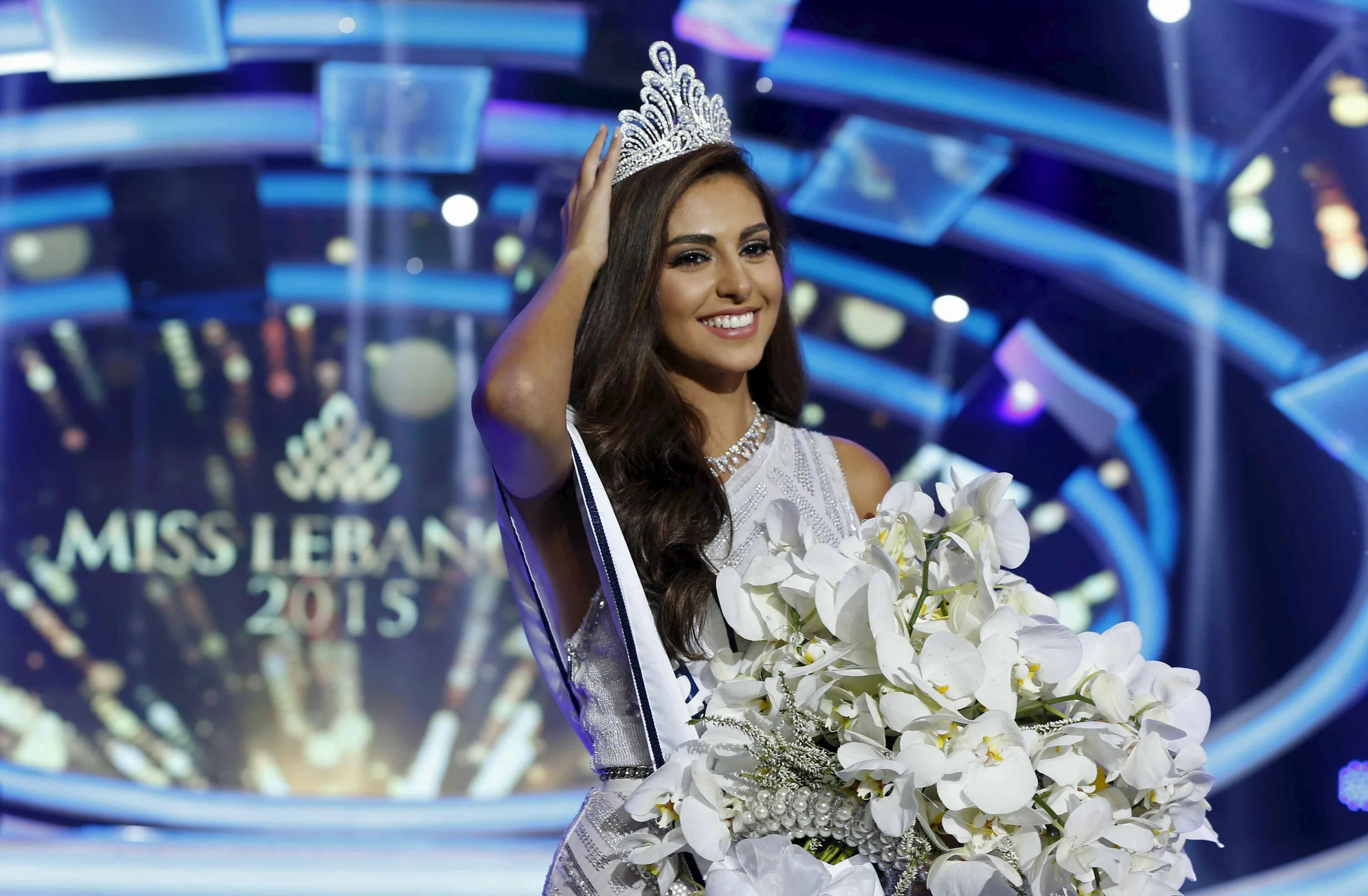 Amandine petit miss france 2021. Мисс вселенная коламбия вега. Мисс вселенная филиппины и колумбия. Miss this place. Miss this place.
