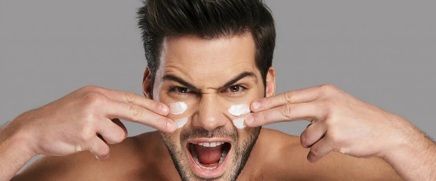 Кожа лица мужская. Мужской уход. Мужчина после бритья. Мужская косметология. Креативный мужской портрет.