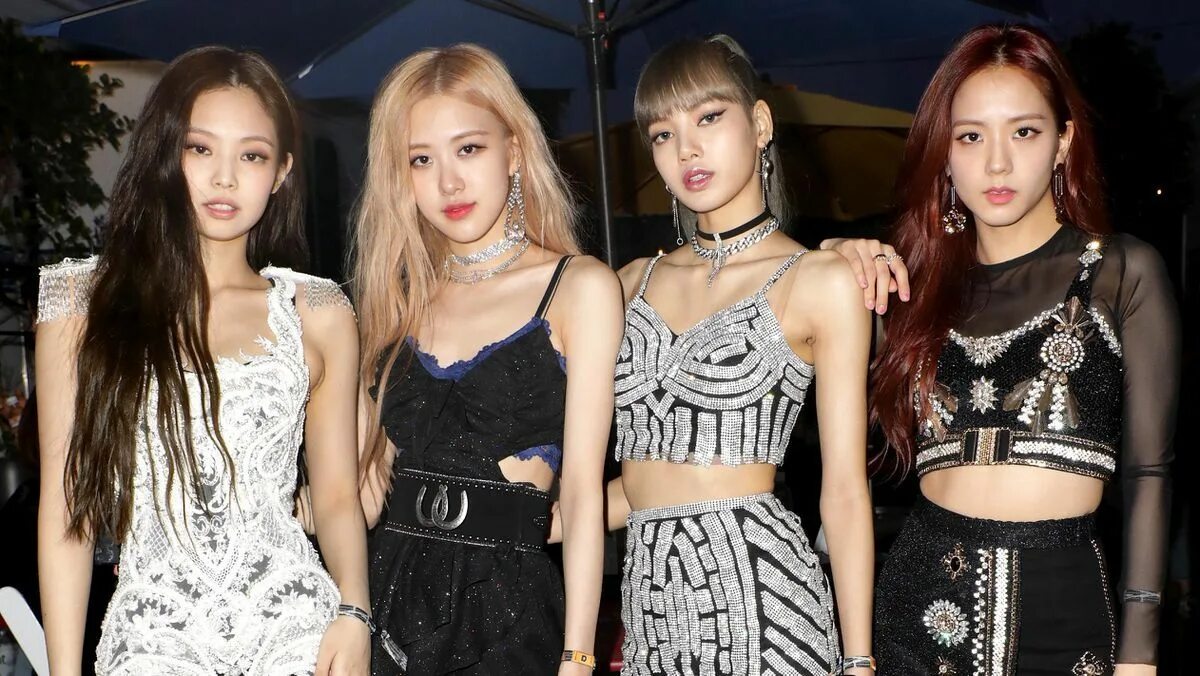 Блэк Пинк Коачелла 2019. BLACKPINK Coachella 2023 Jennie. Блэк Пинк Коачелла 2023. Блэк Пинк 2021.