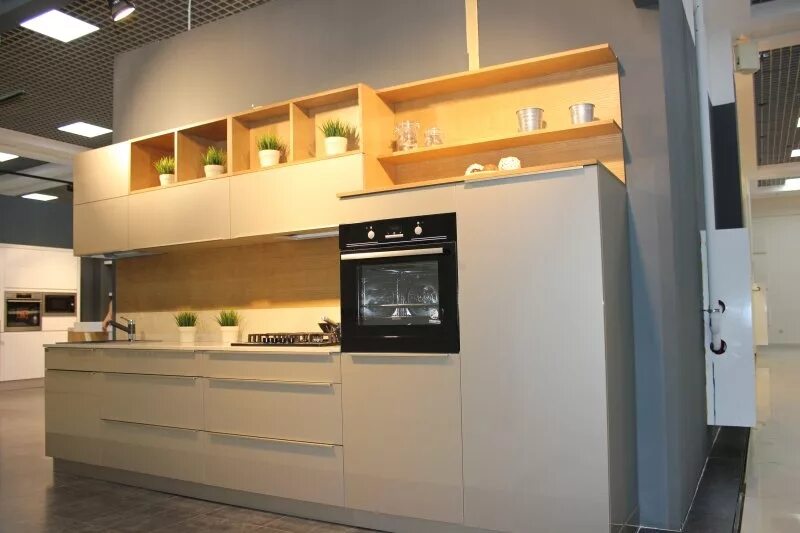 выставка мебели кухни. распродажа кухонь в связи со сменой экспозиции<br>. распродажа кухонь в связи со экспозиций. распродажа кухонь в связи со сменой экспозиции москва. скидки на мебель.