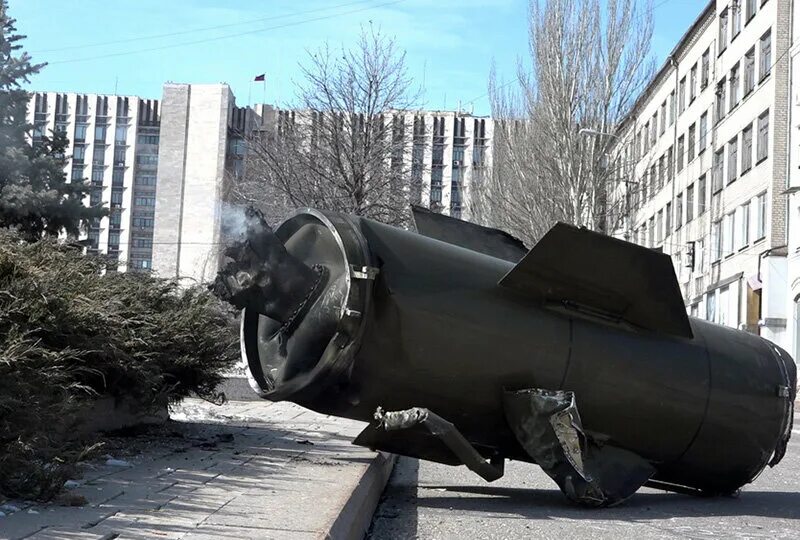 03. Донецк центр города 2022. Донецк обстрелы центра города 2022. 14 про донецк. Донецк 14.