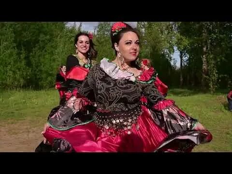 Цыган клип. Клип цыганки. Цыганские видеоклипы. Четыре цыганки. Видеоклип цыгане.