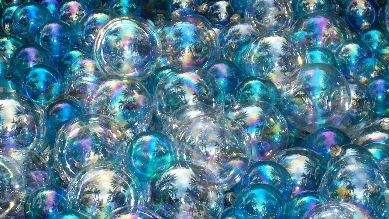 Энергия пузырьков. Мыльные пузыри. Цветные пузыри. Много мыльных пузырей. Куча пузырей.
