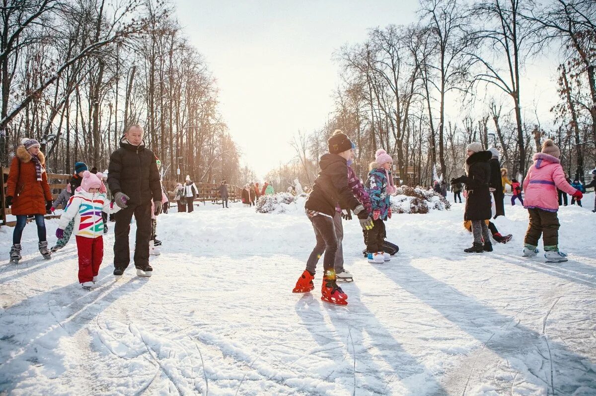 Каток в парке перово. Каток «ледовый бум» в парке войковского. Каток в парке перово. Каток в перово в перовском парке. Перовский парк каток билеты.