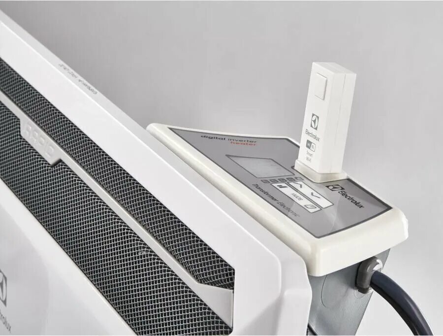 конвектор ballu evolution digital inverter bec/evi-2500. электрический конвектор с инверторным блоком управления. конвектор electrolux ech/r-2500 t-tui. конвектор ballu transformer inverter. конвектор ballu bec/evu-2500.