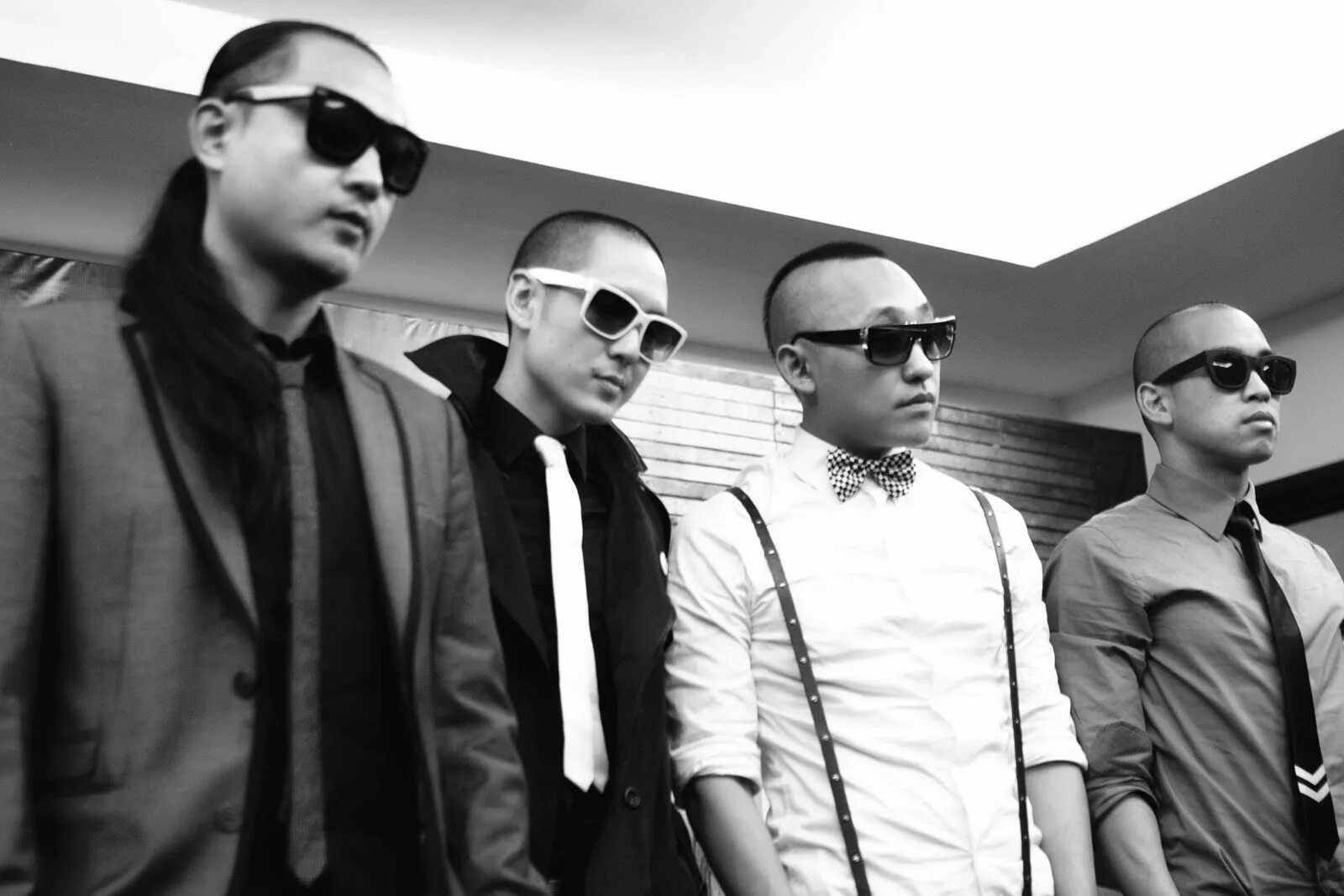 Far members. Far east movement участники. Far east movement dirty bass. Far east movement квартет. J-splif.