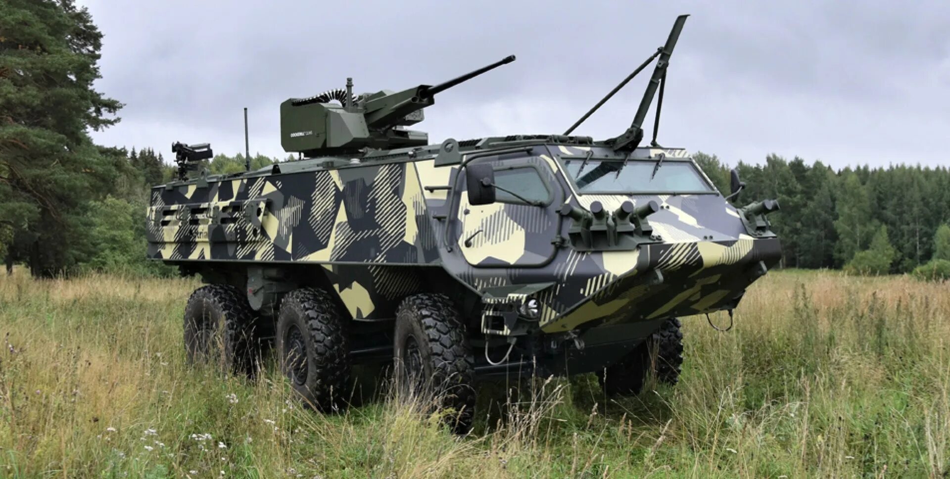 Mowag eagle 4. Варта бронемашина. Apc бтр. Бронеавтомобиль mbombe 4. Бронемашины apc.