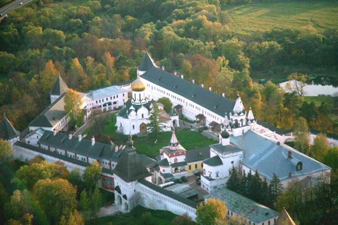 Звенигород саввино. Саввино-сторожевский монастырь. савино-сторожевский монастырь, звенигород. звенигород монастырь саввы. сава сторожемкий монастырь.