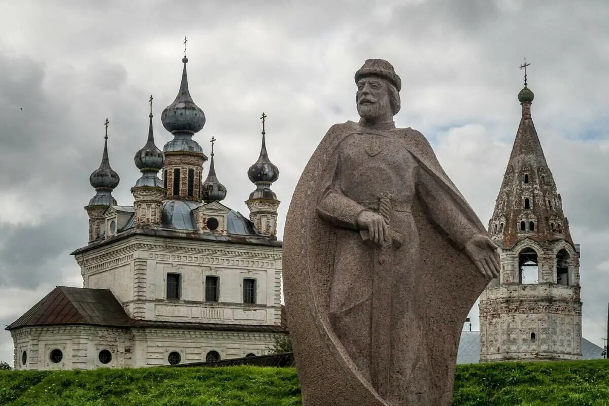 Погода в юрьев польском на 14. Памятник Юрию Долгорукому в Юрьеве-польском. Юрьев-польский 2022. Юрьевский Кремль, Юрьев-польский.