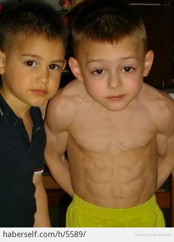 Симптомы аутизма у детей 3 года. Почему у 12 летнего ребенка. Ярослав адоньев герой россии. Фото 12 летнего мальчика. 10 летний мальчик.