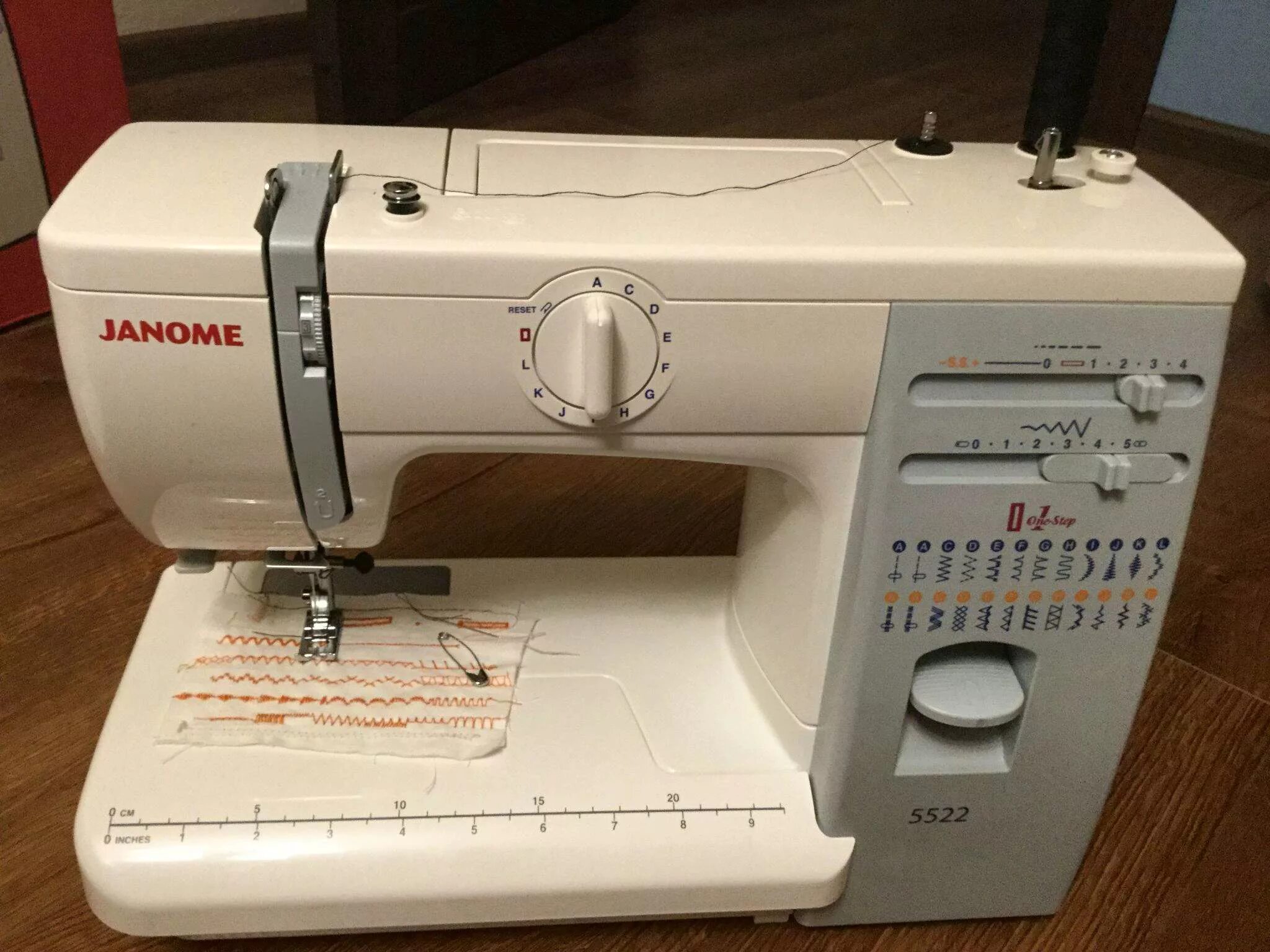 Швейная машинка janome 423s. Швейная машина janome 423s. Janome 423s. Comfort 250. Janome 423s комплектация.