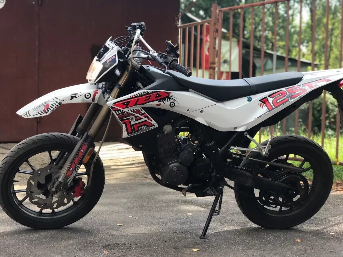 Триггер 125. Мотард stels trigger 125. Стелс триггер 125. Мотоцикл стелс триггер 125. Stels trigger 125.