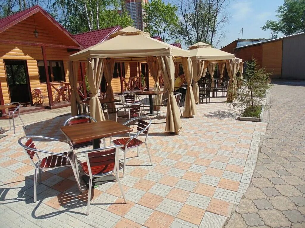 дворик химки. хинкальный дворик обнинск. урбан групп химки солнечная система. химкинский дворик. старый дворик химки кафе.