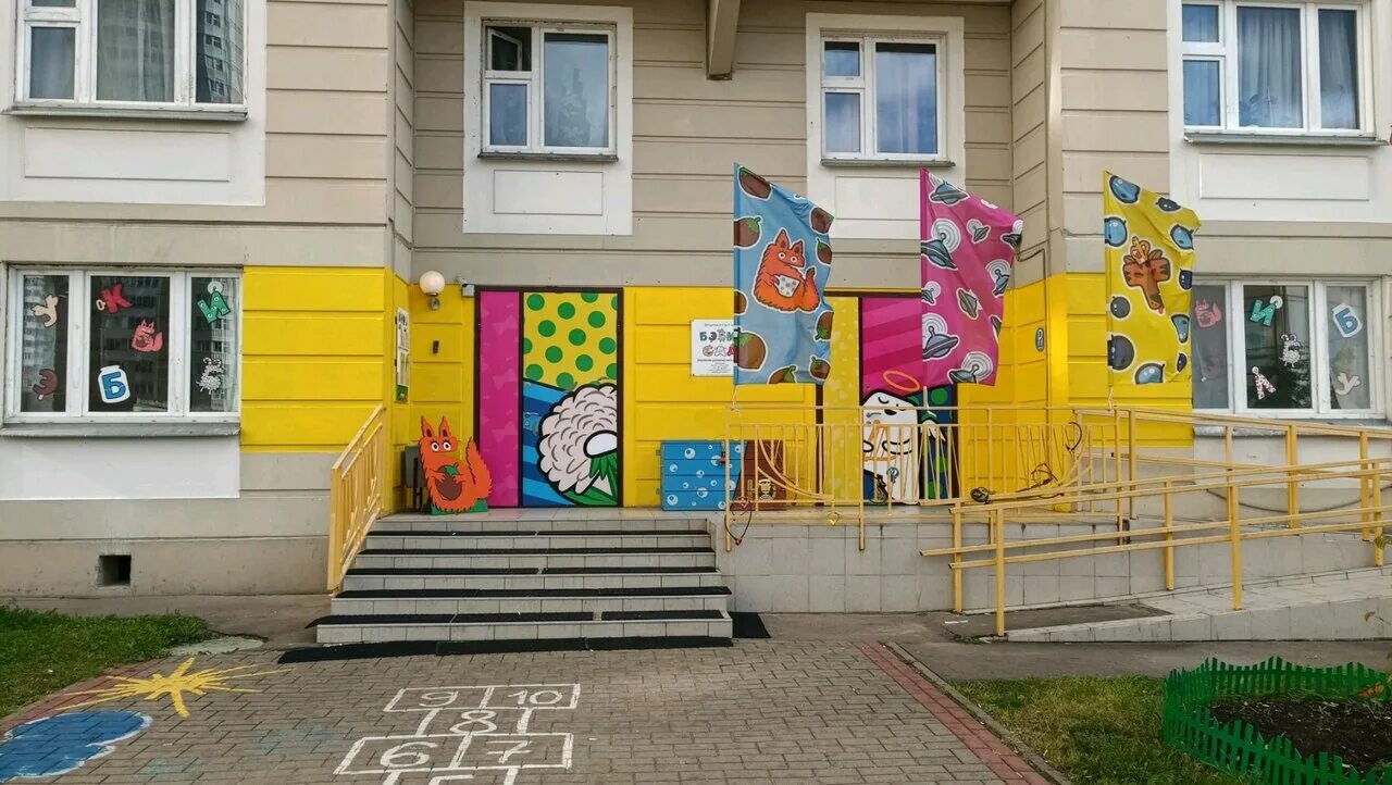 бейби клуб. бэби-клуб, химки, улица горшина, 2. бэби клуб бэби сад. стены в детском центре бэби клуб. детский клуб москва.