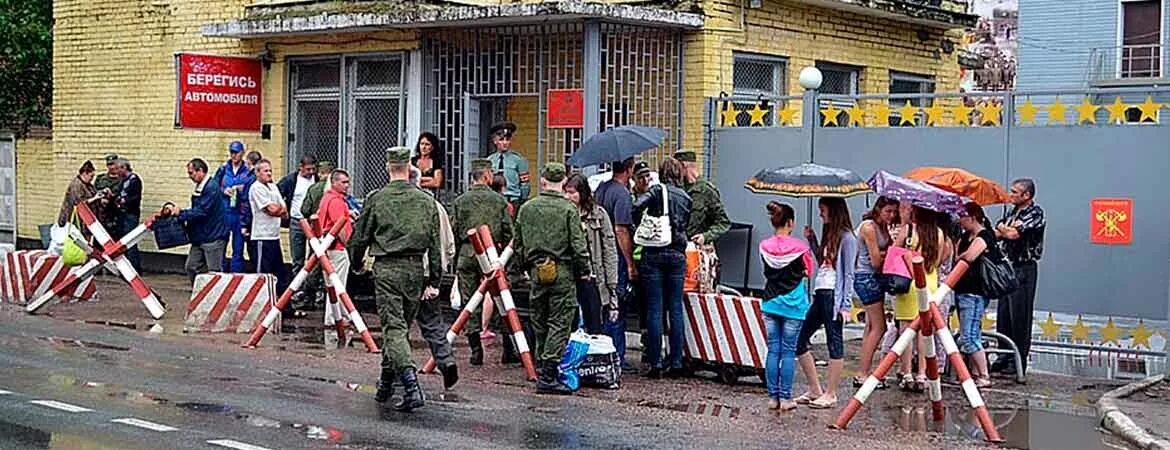 Зюзино часть. Зюзино Семеновский полк в/ч 75384. Зюзино воинская часть Семеновский полк. Учебный батальон Семеновского полка в/ч 75384. Военная часть 75384 Зюзино.