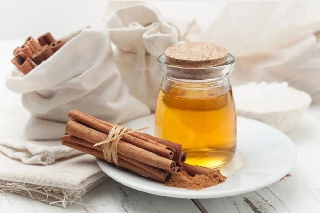 Галеты кофе с корицей. Грецкий орех с мёдом. Корица с медом и грецким орехом. Корица с медом и грецким орехом. Корица с медом и грецким орехом.