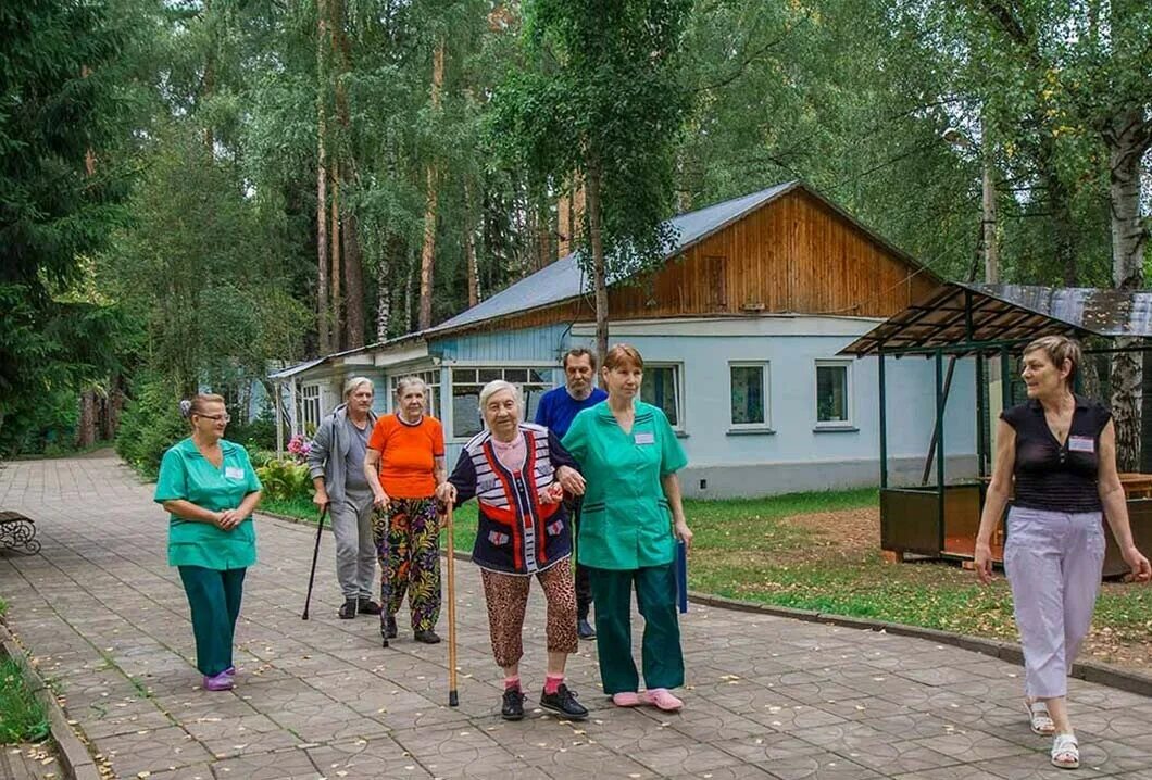 Пансионат Королев для пожилых. Пансионаты для престарелых в Королеве. Дома престарелых в Королеве. Пансионат для пожилых людей в Королеве. Пансионат для пожилых королев 88003022206 королев