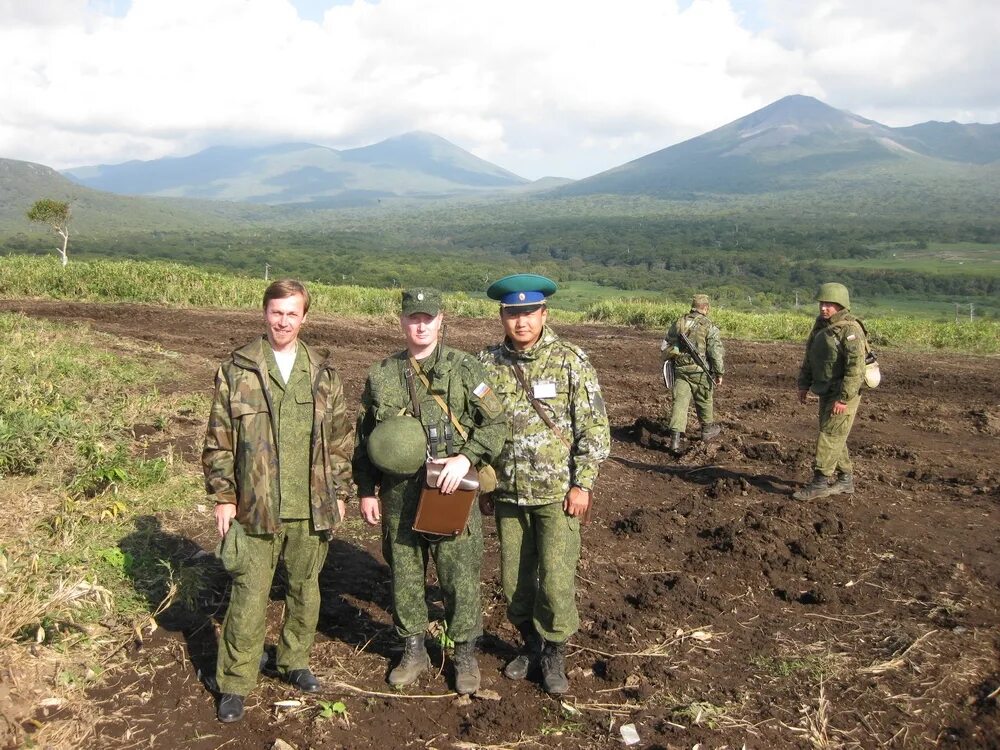 Итуруп остров Военная часть. Остров Итуруп Военная часть 71436. Остров Итуруп поселок горный в ч 71436. Курильские острова Итуруп воинская часть 71436.