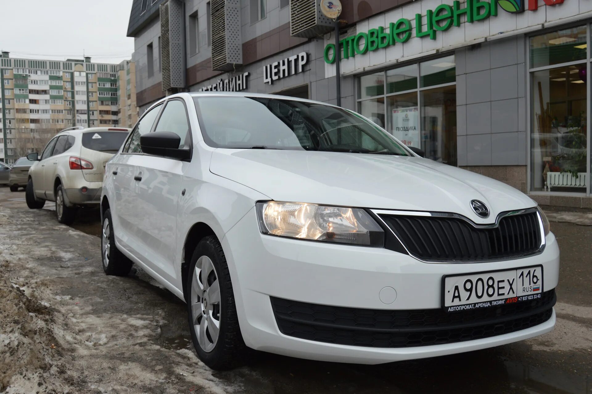 Рапид с пробегом. Белый шкода рапид 2025. skoda rapid 2025. шкода рапид 2. шкода рапид 2017 белый.