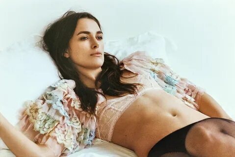 Smile: Keira Knightley in Madame Figaro July 1st 2016 by Paul Maffi Элизабе...