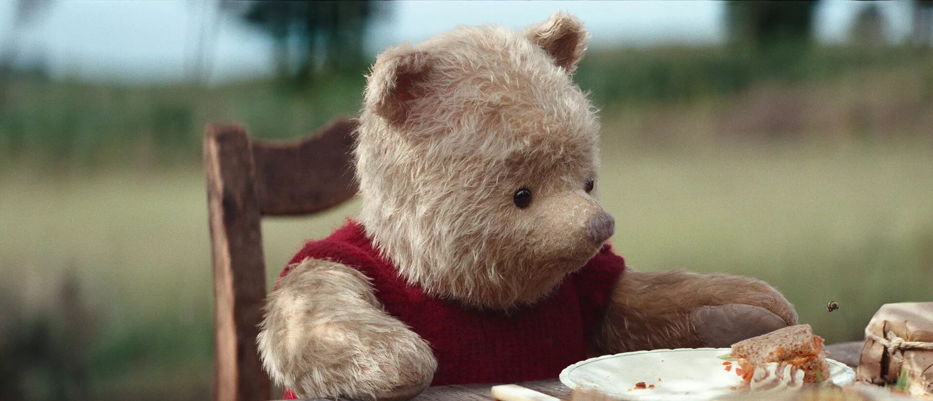 Кристофер робин 2018 постер. Кристофер робин фильм. Кристофер робин фильм 2 2. Кристофер робин 2018 хорошем. Винни пух фильм 2018.