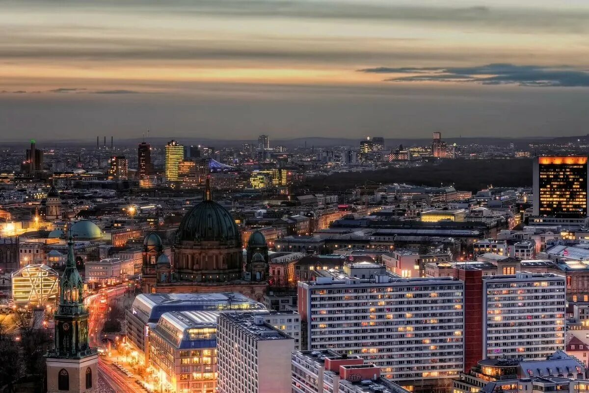 Берлин 1237. ). Берлин с высоты птичьего полета. Berlin capital. Берлин, город.