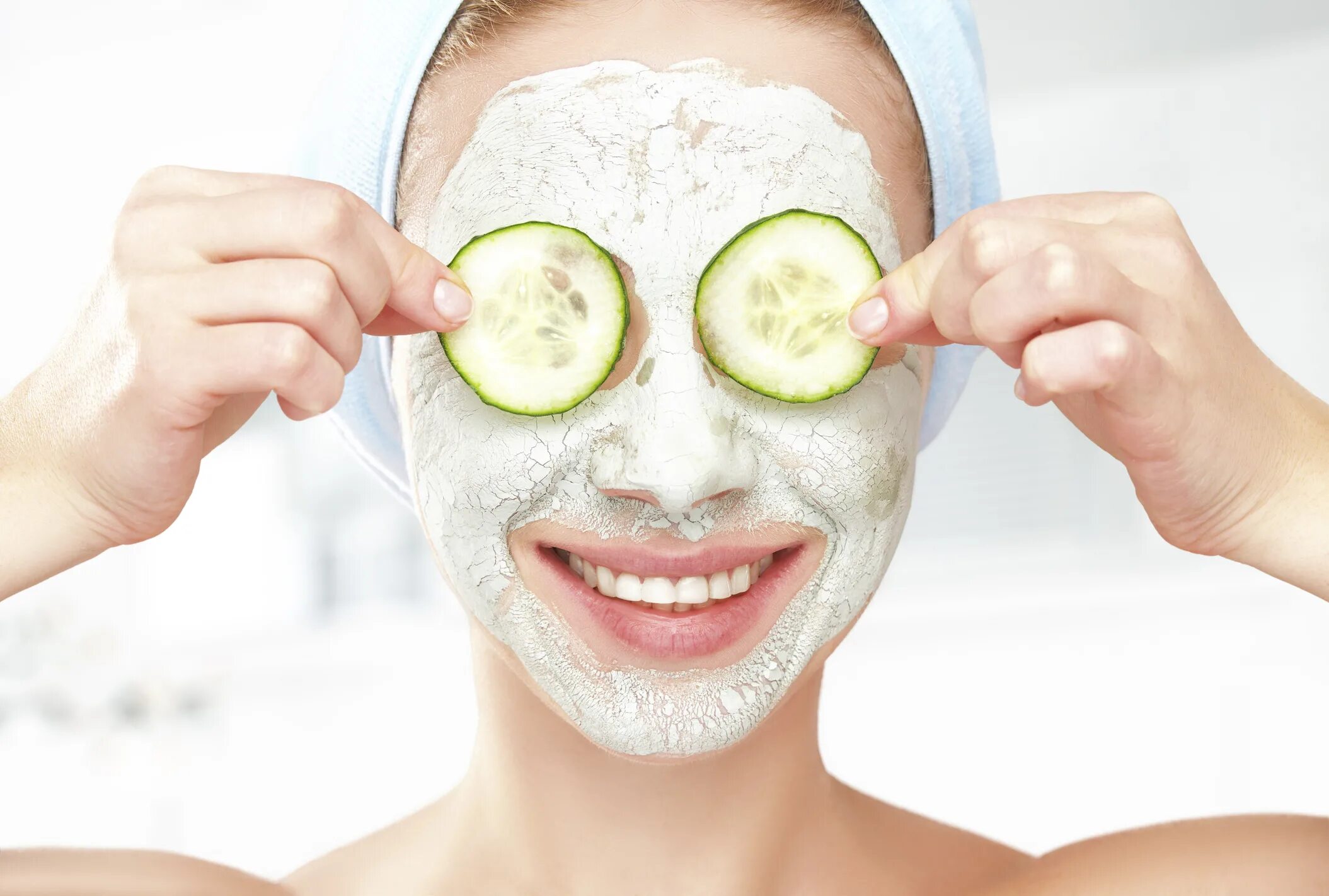 Moisturizing face mask