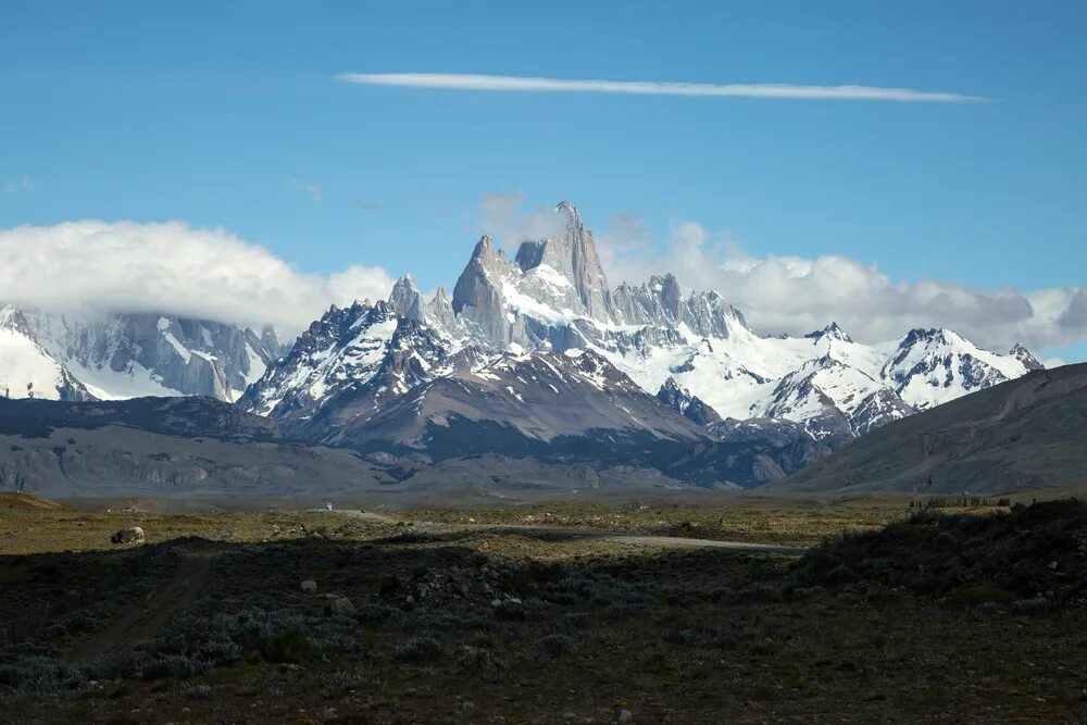 В какой стране находится гора анд. Анды Нагорье. Аргентина Эль Чалтен. Гора Аконкагуа. Андские кальдерьеры гора Аконкагуа.