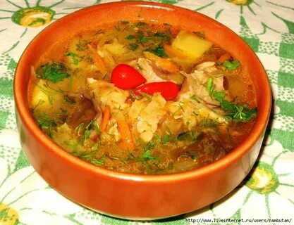 Щи с грибами и квашеной