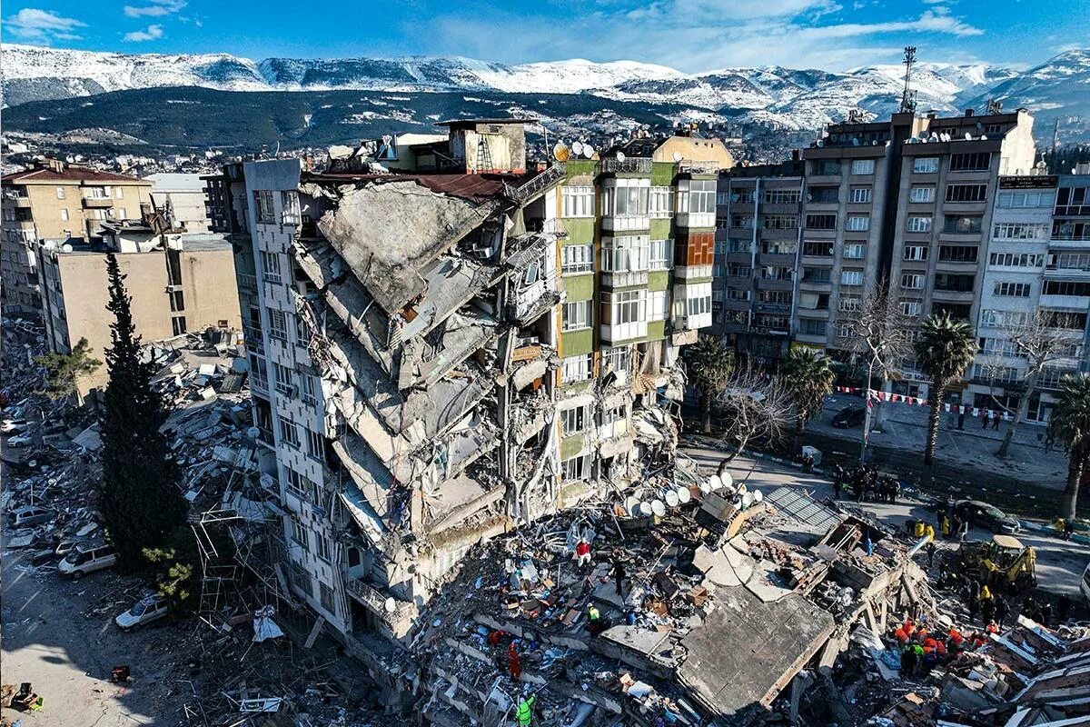 Землетрясение сегодня где произошло в мире показать. Землетрясение в турции 2025. землетрясения. землетрясение фото. землетрясение катаклизм.