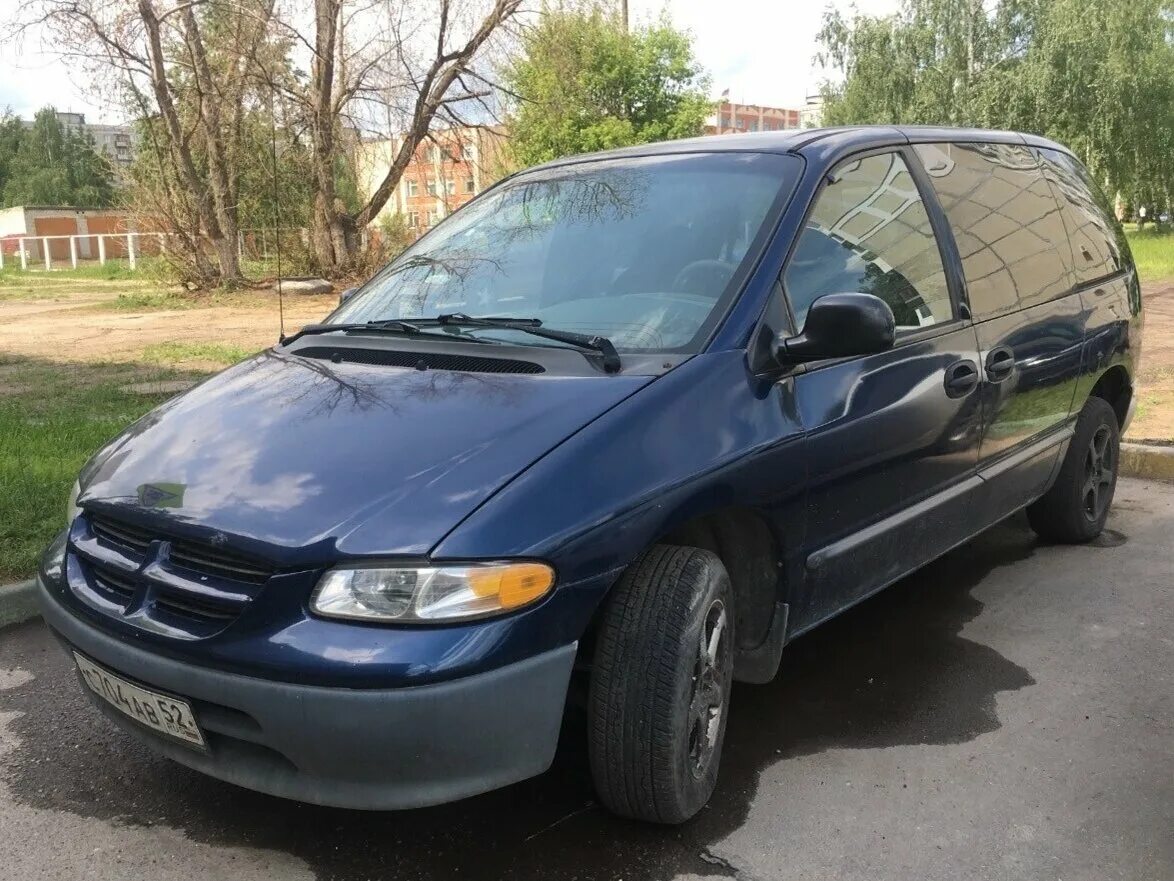 Додж караван 2000 года. Dodge Caravan 2000. Dodge Caravan III 1995 - 2000 минивэн. Додж Караван 2000г.