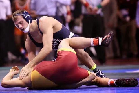 Finished by pin: Wrestling photoset 80.