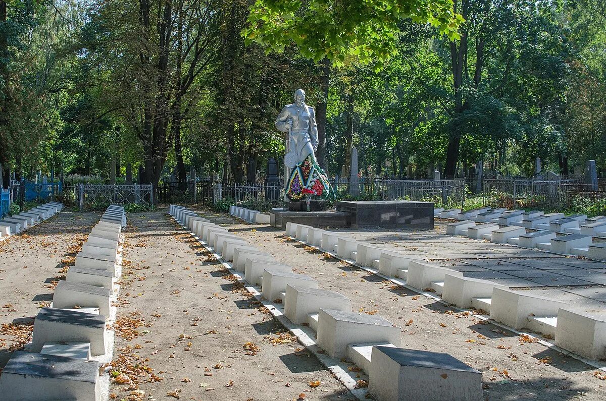 Черниговское кладбище. Прилуки, кладбище местонахождение. Чернигов еврейское кладбище. Кладбище в беларуси. Черниговская кладбище.