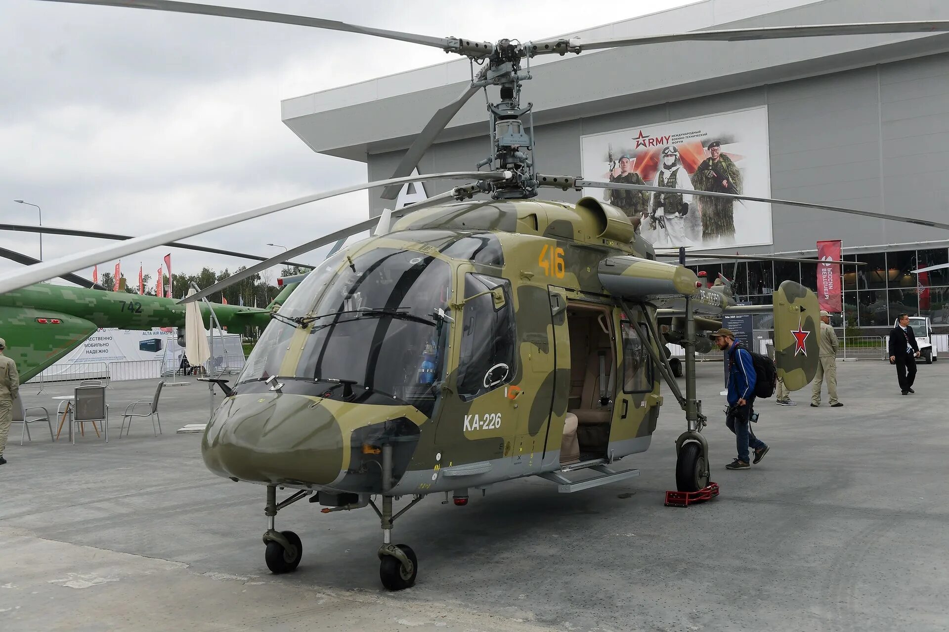 Новые вертолеты россии. Ка-226т вертолет. Многоцелевой вертолет ка-226т. Ка-226т вооружение. Ка-226 вертолёт.
