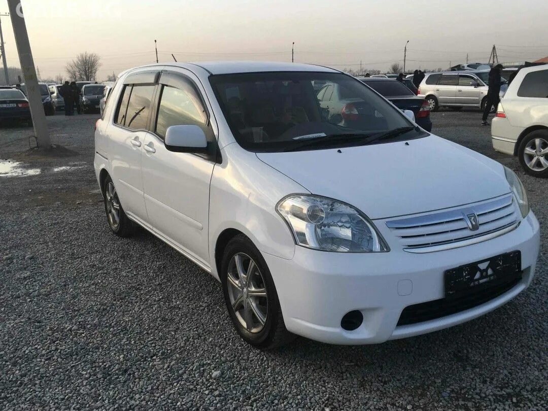 Тойота раум 2003. Toyota Raum 2003. Тойота Раум 2003 года. Toyota Raum 1.5.