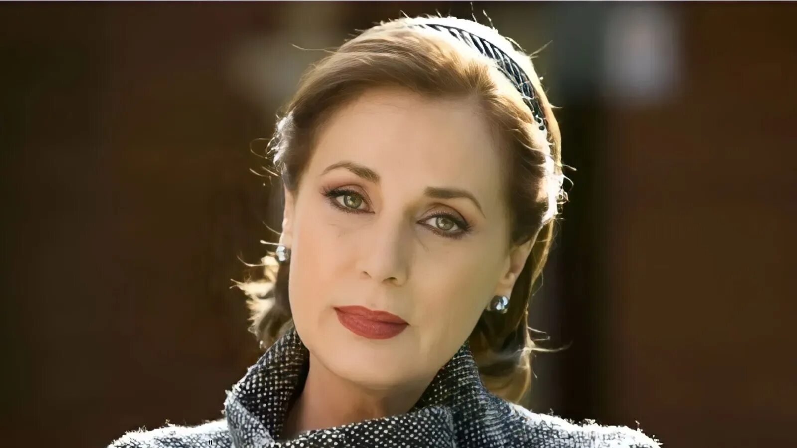 Бижутерия хелена рубинштейн. Helena de. Helena de. Helena de. Helena de.