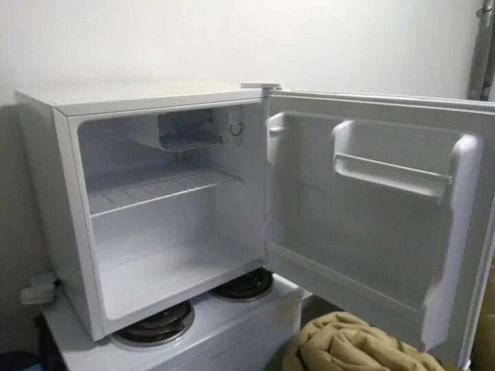 Холодильник Бирюса 50. Мини холодильник Бирюса 50. Холодильник Бирюса 50/м50. Маленький холодильник Бирюса 50. Бирюса б 50