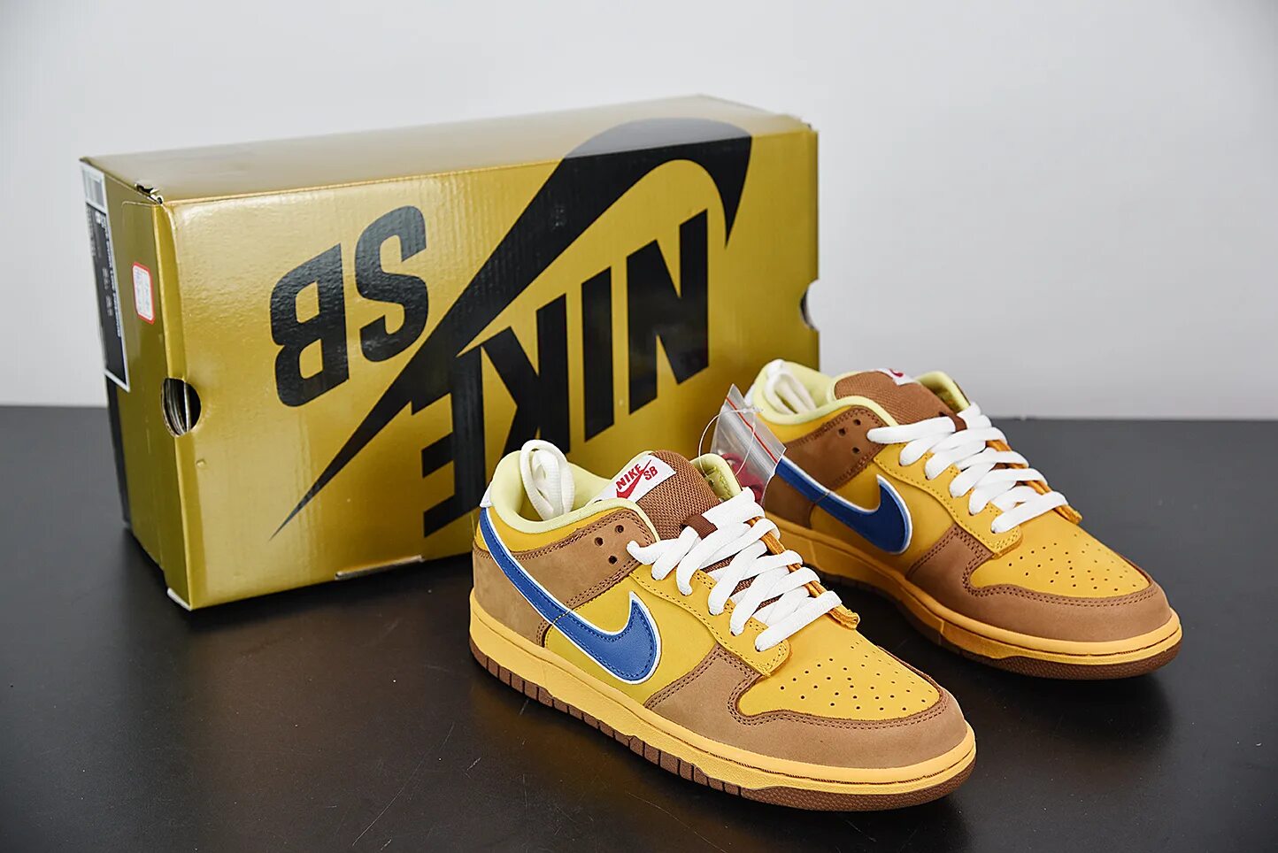 Nike SB Dunk Low Brown. Nike SB Dunk Low Newcastle Brown ale. Nike SB Brown. Nike SB Dunk Curry Brown.