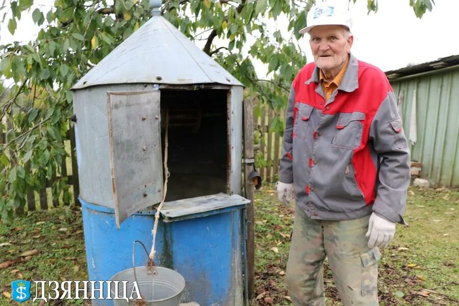 Песни колодец дай воды напиться. Колодец колодец дай воды напиться. Колодец дай воды напиться слушать. Песня колодец колодец дай воды. Колодец колодец дай воды напиться в исполнении артиста Айзова.