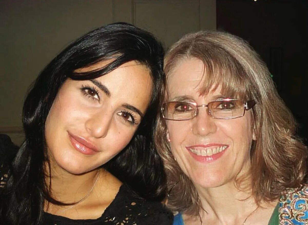 Мохаммед Каиф отец Катрины. Suzanne Turquotte. Katrina Kaif mother. Катрина Каиф родители.