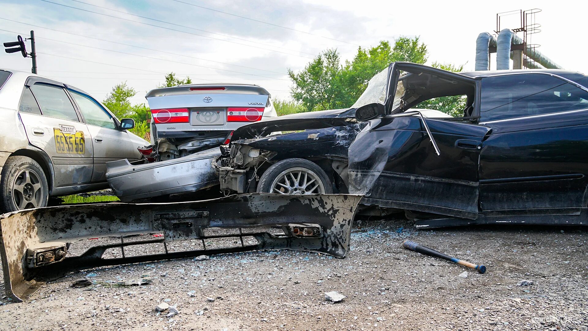 Марк 2 на столбе. Тойота марк 2 на столбе. Тойота марк 2 намоталась на столб. Тойота марк 2 дтп столб. Тойота марк 2 намотанный на столб.