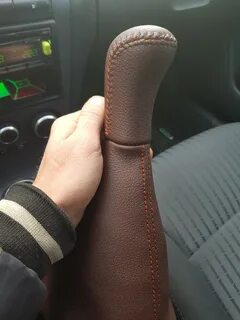 Обшить ручку кожей