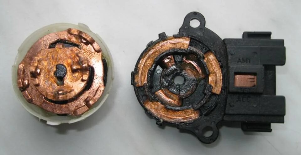 Vw lt28 контактная группа замка зажигания. Замок зажигания в разрезе. Контактная группа замка зажигания волга. Контактная группа замка зажигания 48750d4000. Контактная группа замка зажигания passat b5 рестайлинг.