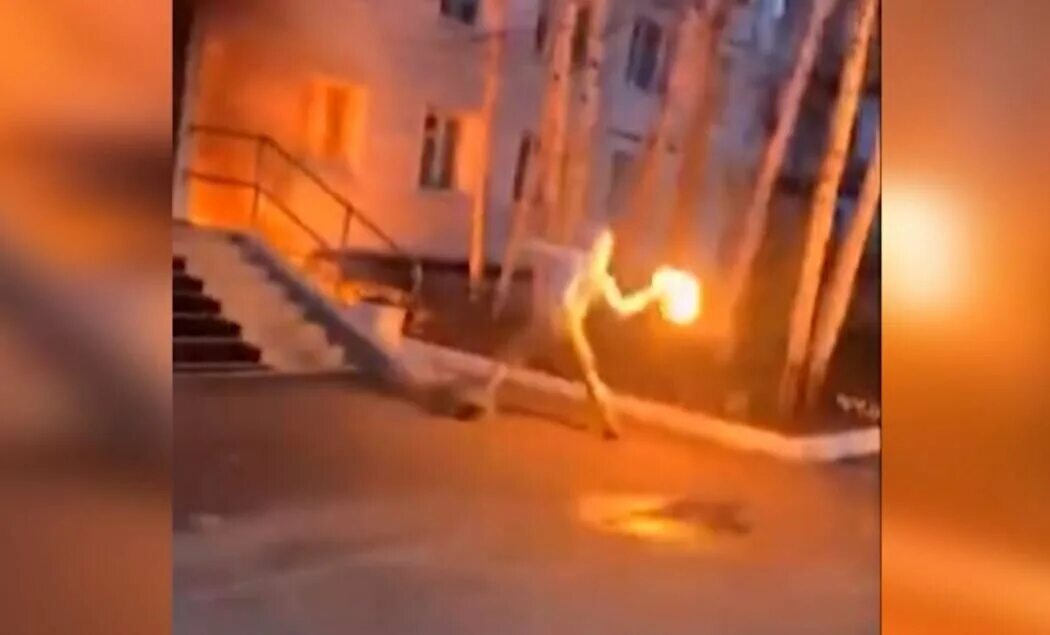 Пожар в здании. Поджог военкомата. В нижневартовске подожгли военкомат. Поджог военкомата в ломоносове. Поджог военкомата.