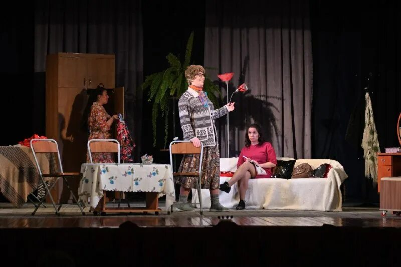 Кадриль национальный театр афиша. Т комылина сама милого любила. Самому дорогому и любимому человеку. Т комылина сама милого любила. Самой любимой и желанной.