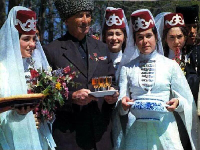Балдаран осетинский праздник. Северное гостеприимство. Гостеприимство народов северного кавказа. Традиции народов дагестана кумыков. Гостеприимство народов северного кавказа.