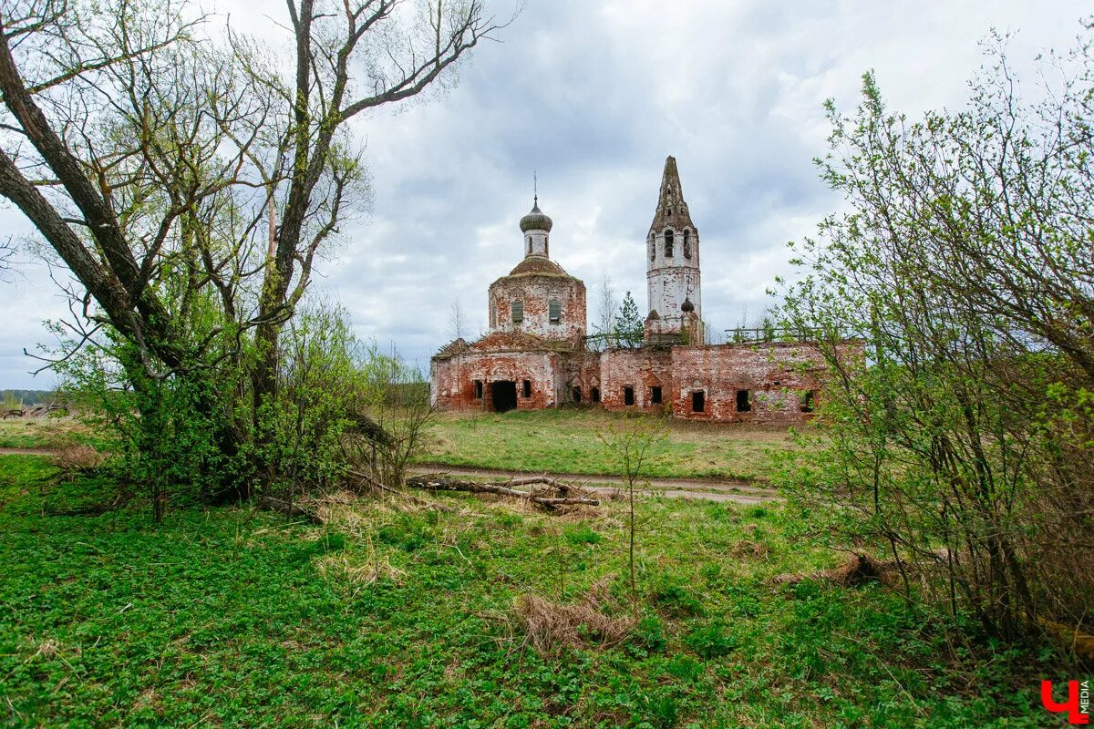 Район заброшенные деревни. Милиново Ковровского района Церковь. Село Милиново Ковровского района. Милиново село Владимирская область. Заброшеные церкви Ковровский район.