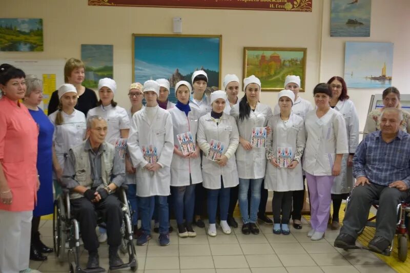 скопинский дом-интернат для престарелых. новокузнецкий дом-интернат для престарелых и инвалидов 1. дом интернат г октябрьский башкортостан. сиделка и старик. дома престарелых в воронежской области.