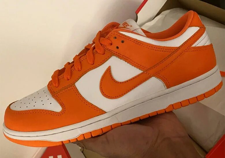 Nike SB Dunk Low оранжевые. Nike SB Dunk Low 2020. Nike Dunk SB Low Orange 2020. Nike Dunk Low Orange White.