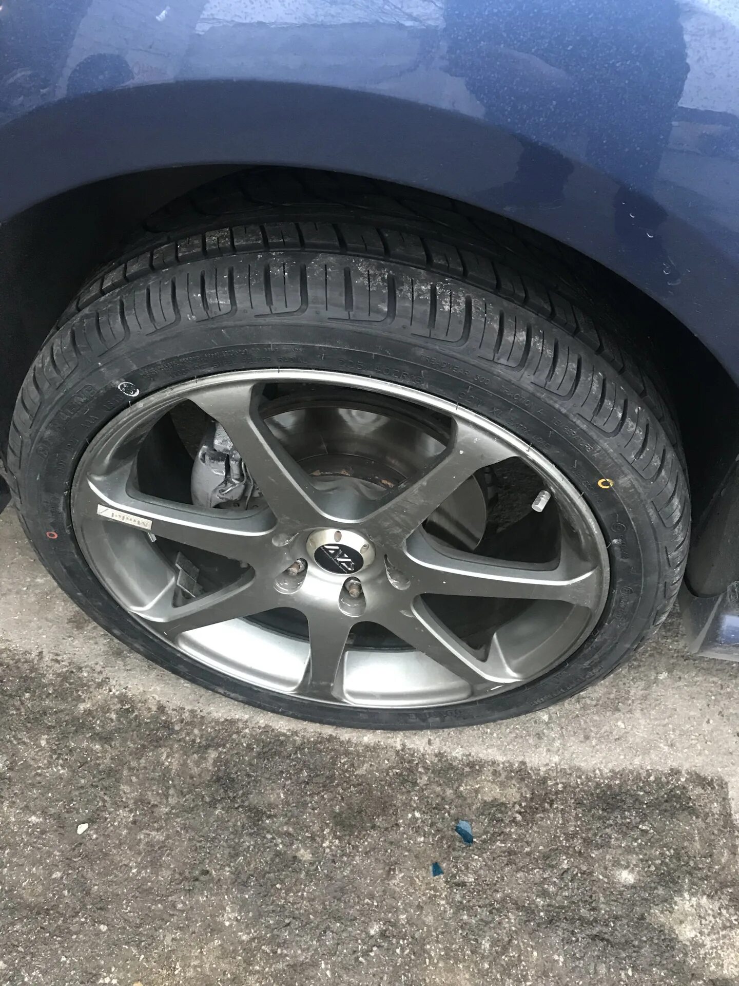 Типоразмер резины на форд фокус 3. Какие шины на форд фокус. 245 45 17 на ford focus 2. Резина 215 65 r16 на форд фокус 2. Диск колеса ford focus r16.